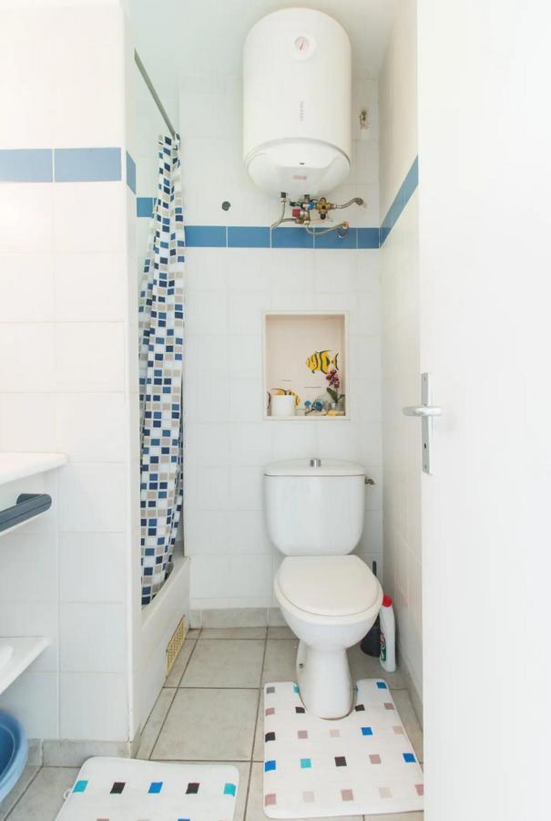Ferienwohnung Un Pied-A-Terre Face A La Marina Le Marin Exterior foto