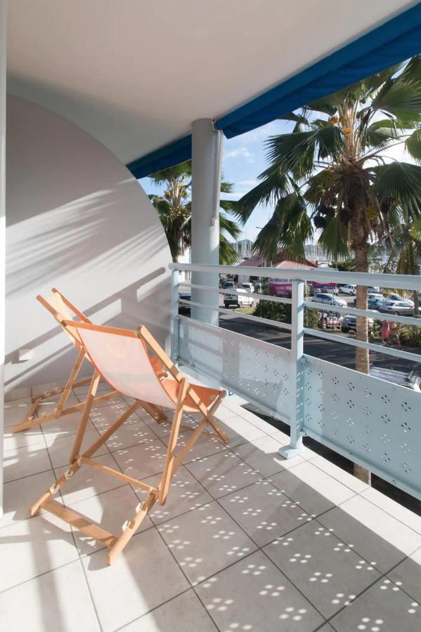 Ferienwohnung Un Pied-A-Terre Face A La Marina Le Marin Exterior foto